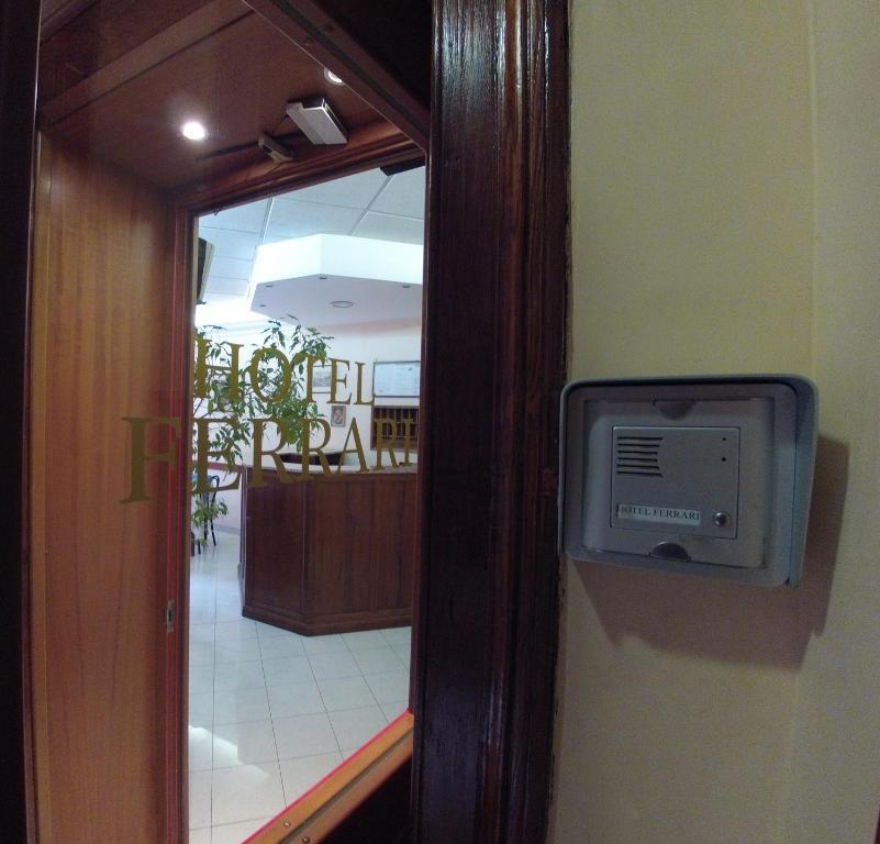Ferrari Hotell 2*